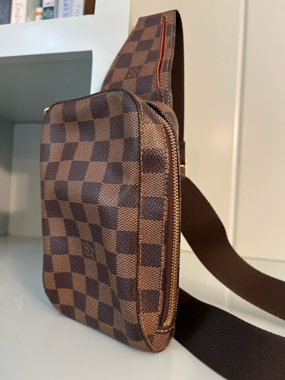 Louis Vuitton Damier Ebene
Geronimos Bum Bag 🤎